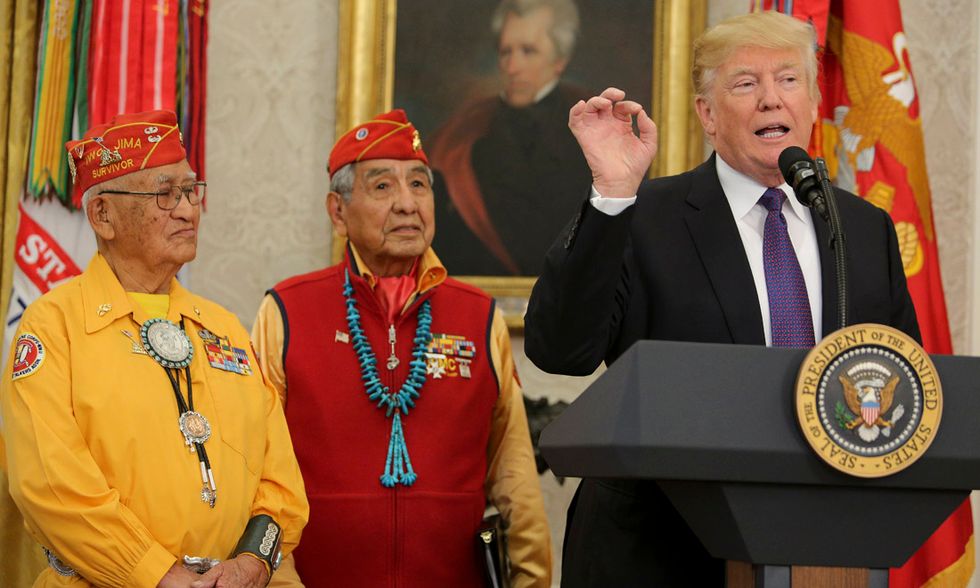 Il presidente Trump e i nativi