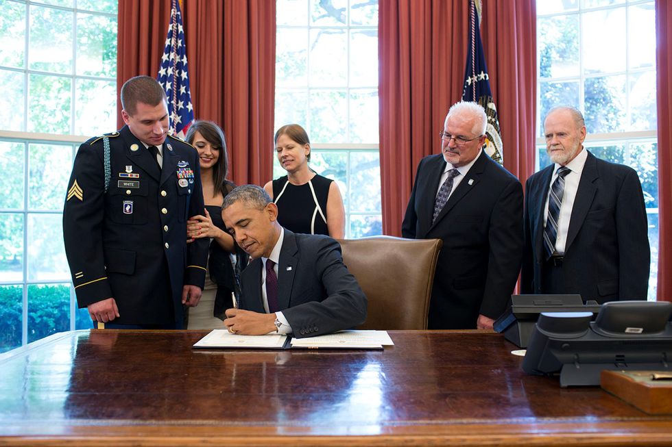 Obama firma la legge sulla privacy degli alleati