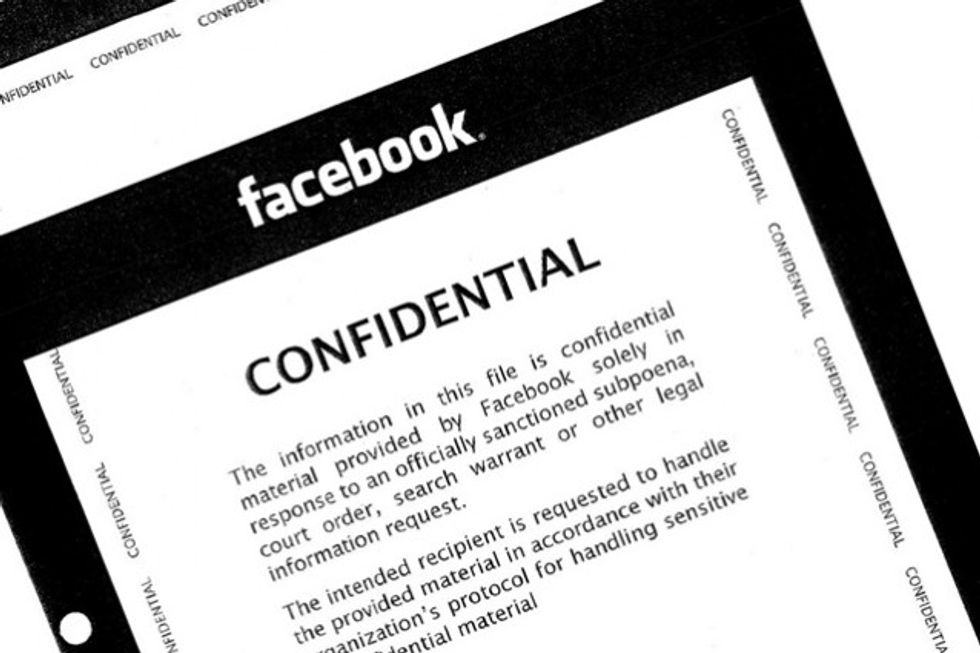 Facebook, ma allora la polizia può davvero spiare?