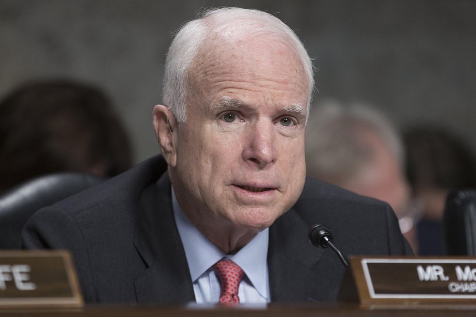 John McCain è malato: ha un grave tumore al cervello