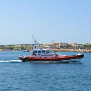 Naufragio in Tunisia, tre barche di migranti, 152 persone soccorse