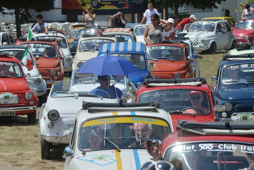 Il raduno delle Fiat 500 storiche a Garlenda