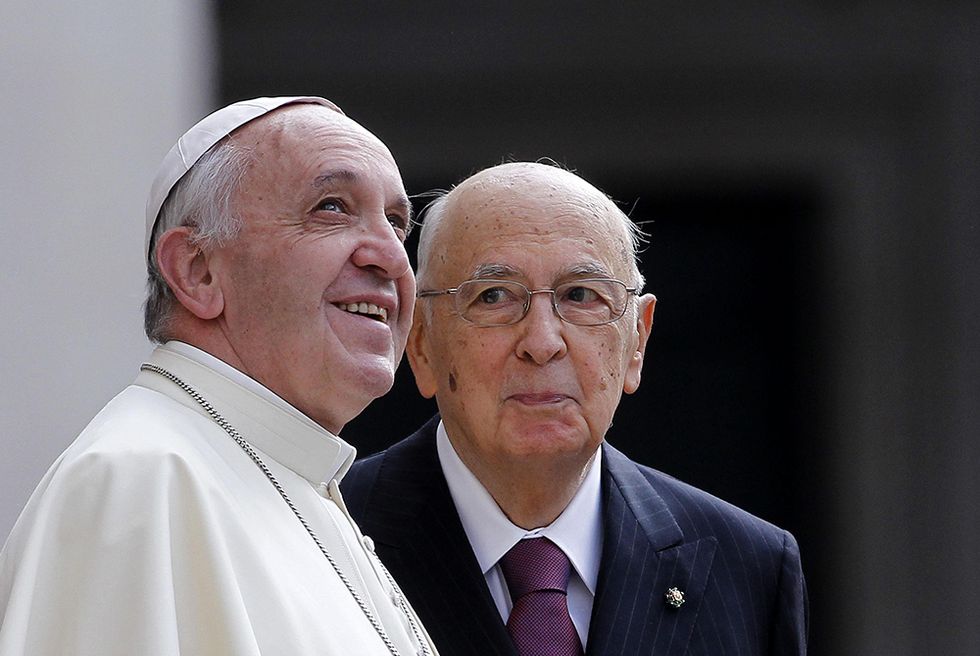 Papa Francesco da Napolitano e altre foto del giorno, 14.11.2013