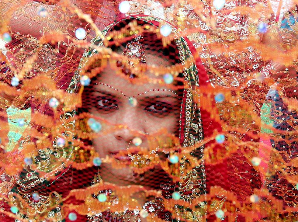 Una sposa di Bhopal e altre foto del giorno, 24.2.2014