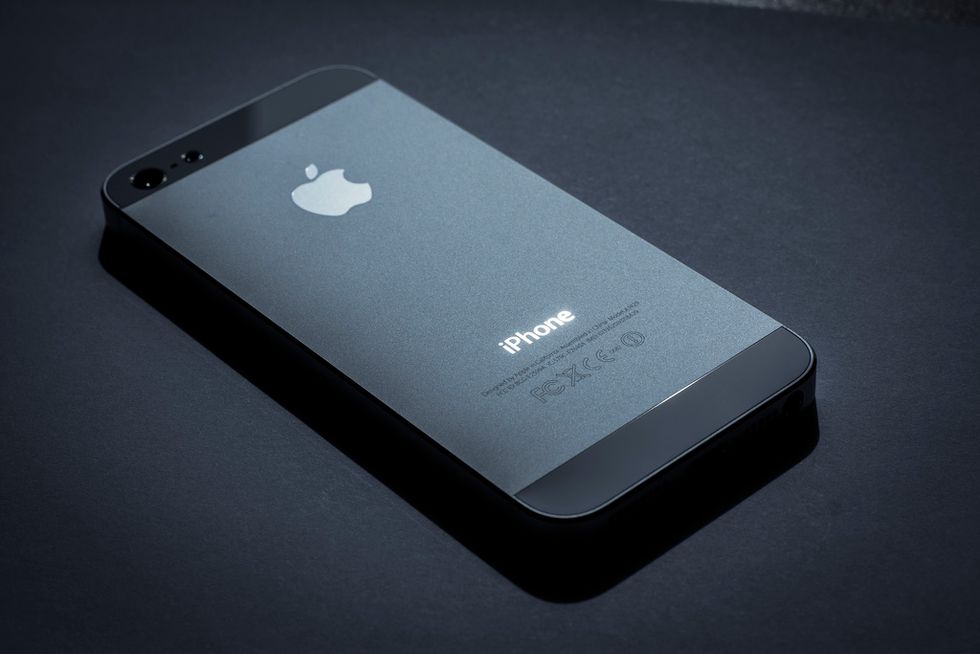 Apple testa l'iPhone 6. Samsung prepara Tizen