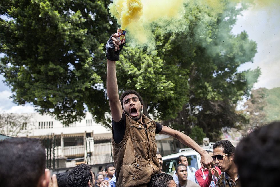 In piazza per Morsi al Cairo e altre foto del giorno, 09.04.2014
