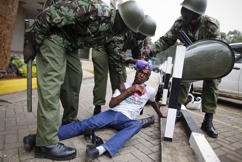 Gli studenti in rivolta a Nairobi