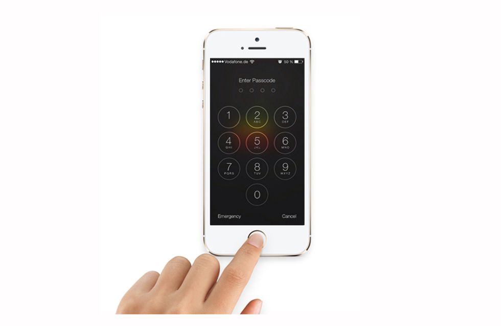 iOS 7.0.2, Apple corregge i problemi di sicurezza