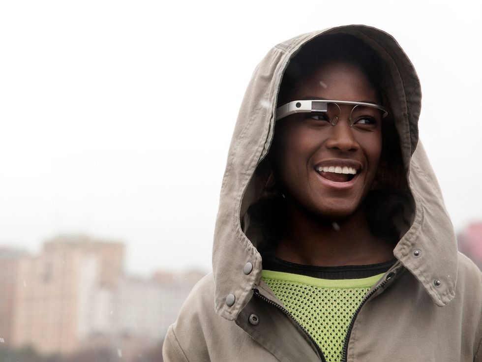 Google Glass, la grande G corregge gli errori (e le diottrie)