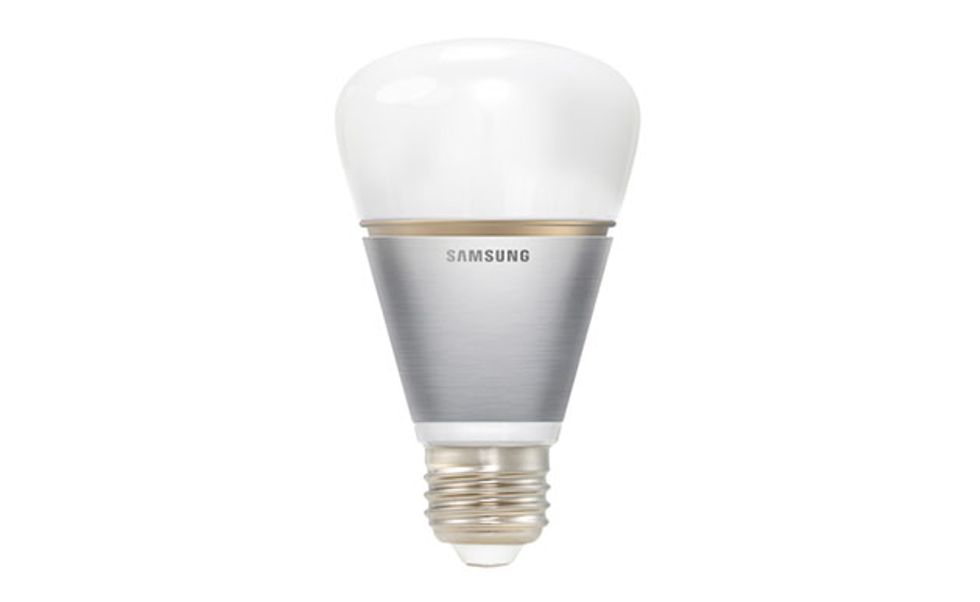 Samsung, ecco la lampadina intelligente: dura 10 anni
