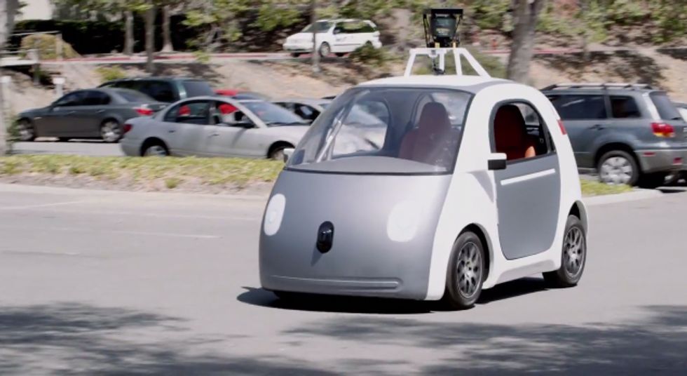 Google: ecco il primo prototipo della macchina che si guida da sola