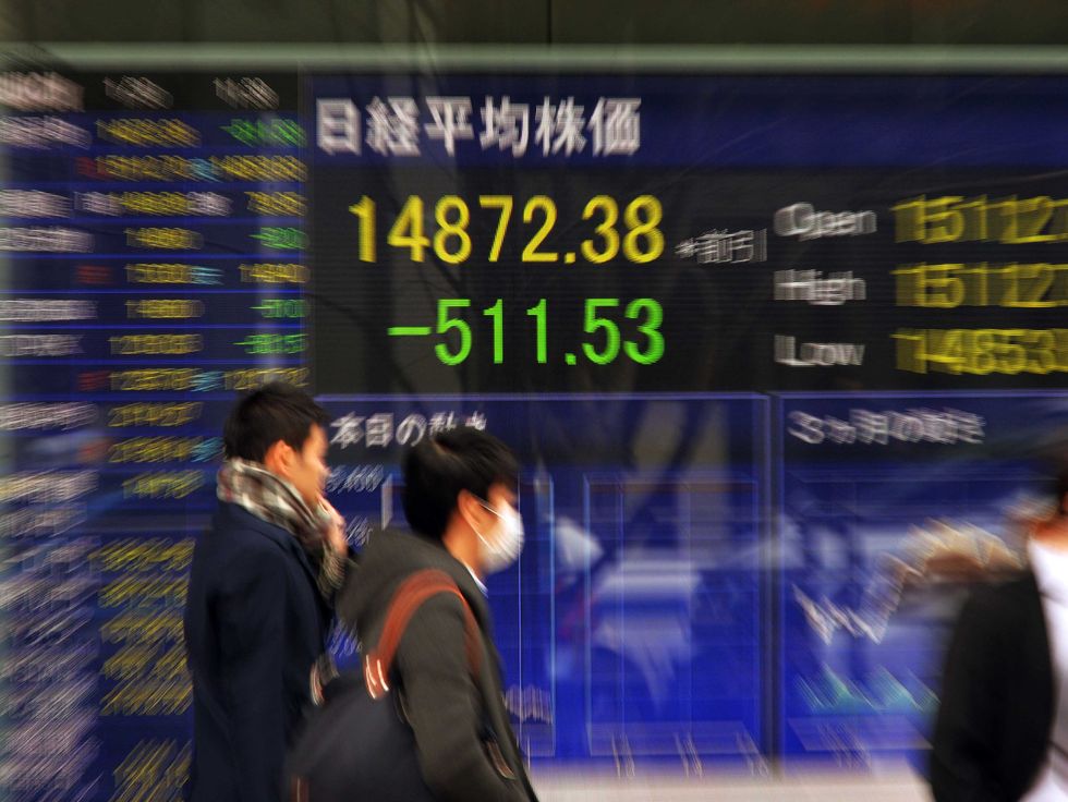 La Borsa di Tokyo in picchiata. Nuovi timori sull'economia mondiale