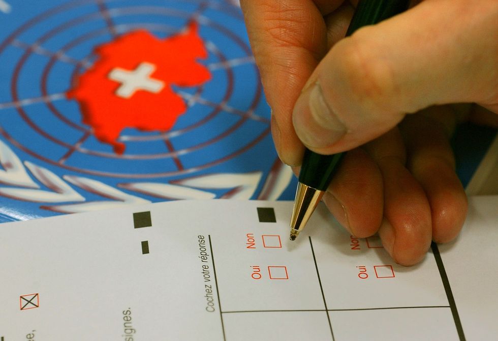 Cosa cambia per chi lavora in Svizzera dopo il referendum