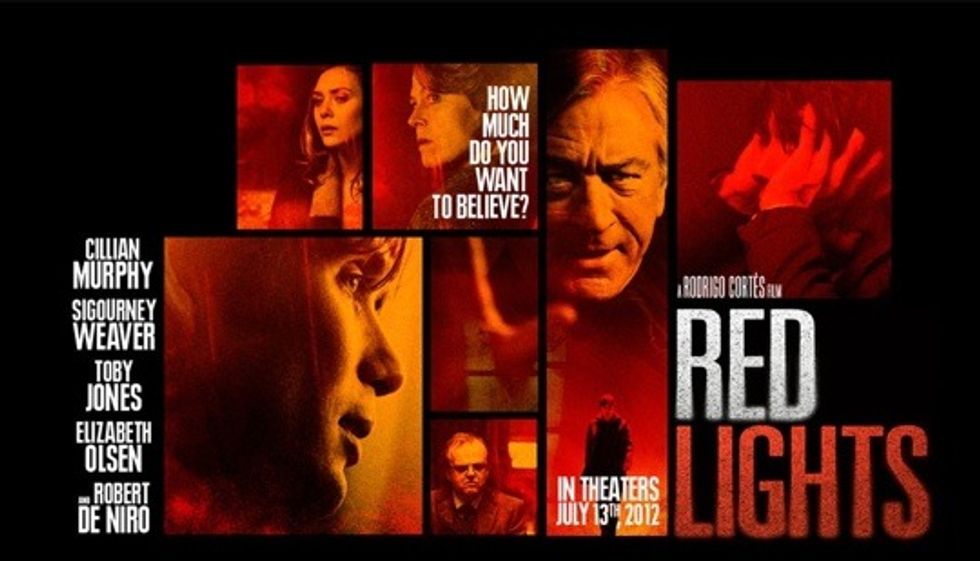 Red Lights: facciamo finta che non sia mai uscito nelle sale