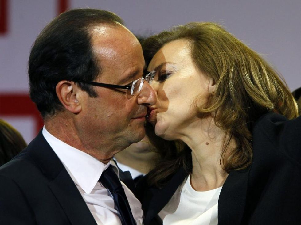 Julie fa bene a Hollande. Una per Letta? Vedi mai…
