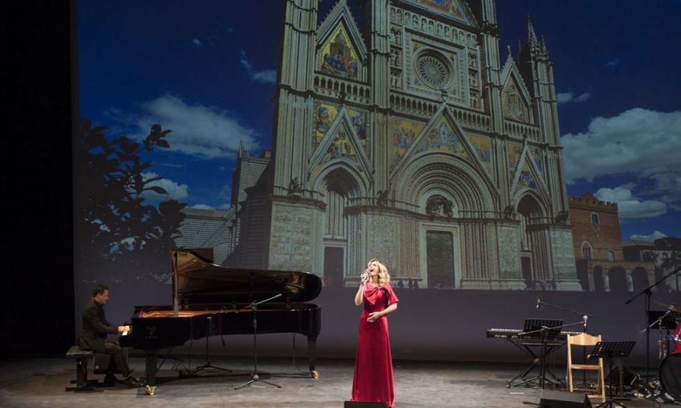Panorama D'Italia, Spoleto: Serena Autieri canta Terra Mia