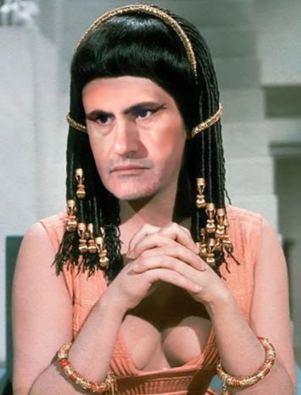 Alemanno, sindaco d'Egitto. #Cleopatra non arriva e Twitter si diverte