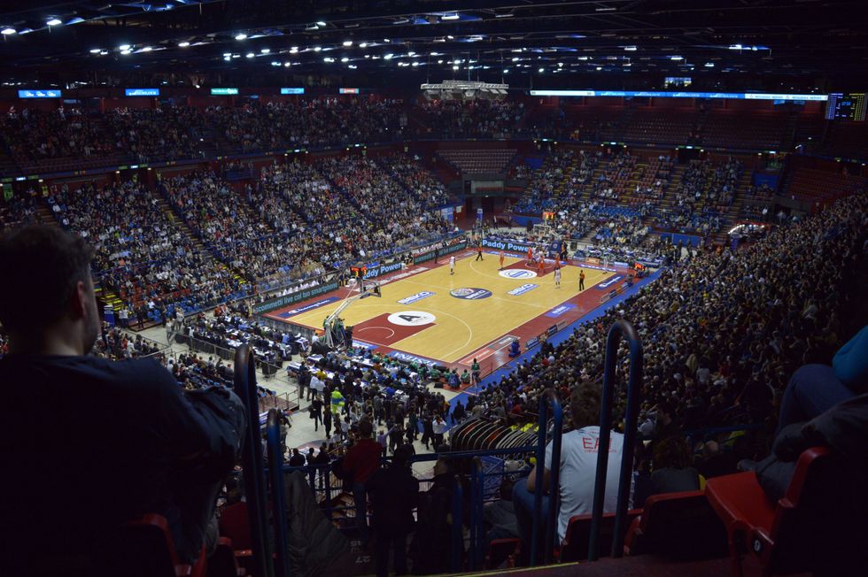 Basket - Final 8: è Varese contro Siena