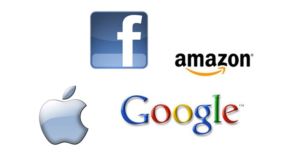 Apple, Google, Facebook, Amazon: ecco perché è opportuno limitarli