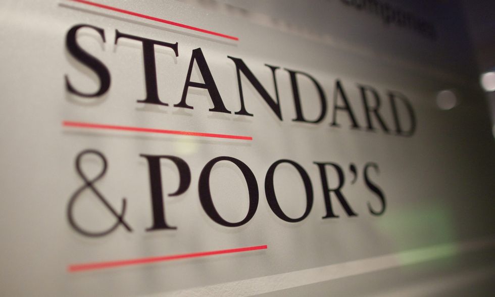 Standard & Poor's: "Italia fuori dalla recessione"