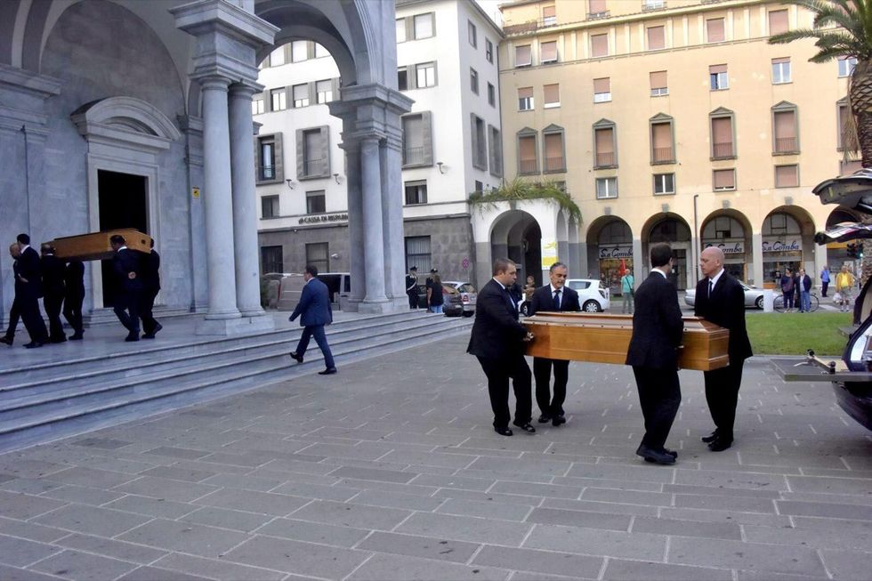 Livorno: i funerali delle vittime del nubifragio