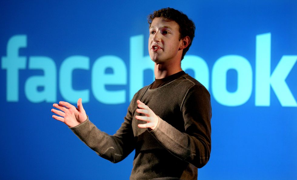 Facebook, scordatevi pure il Facebook Phone, parola di Zuckerberg