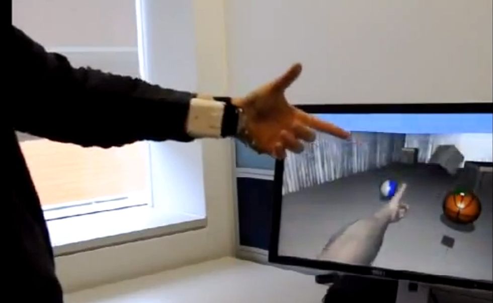 Microsoft Digits, ecco il braccialetto che rimpiazzerà Kinect (e forse il touch)