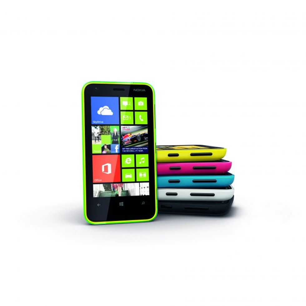 Nokia Lumia 620, le immagini