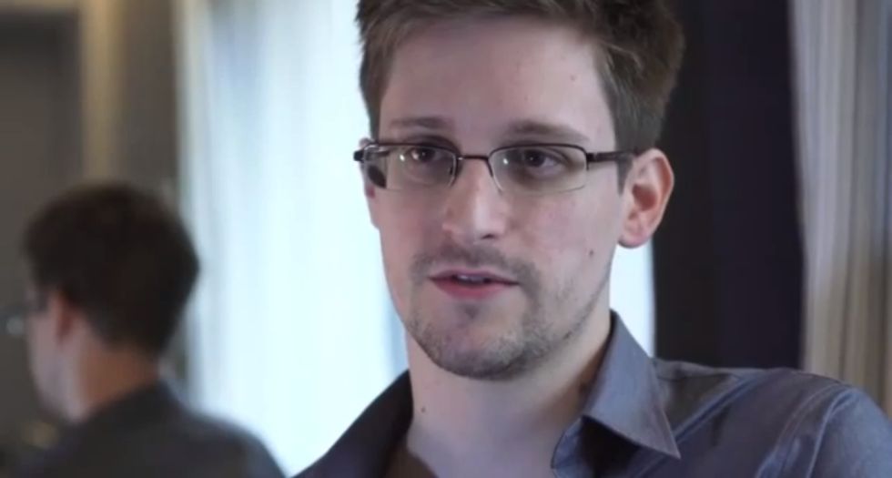 Snowden ottiene l'asilo in Russia