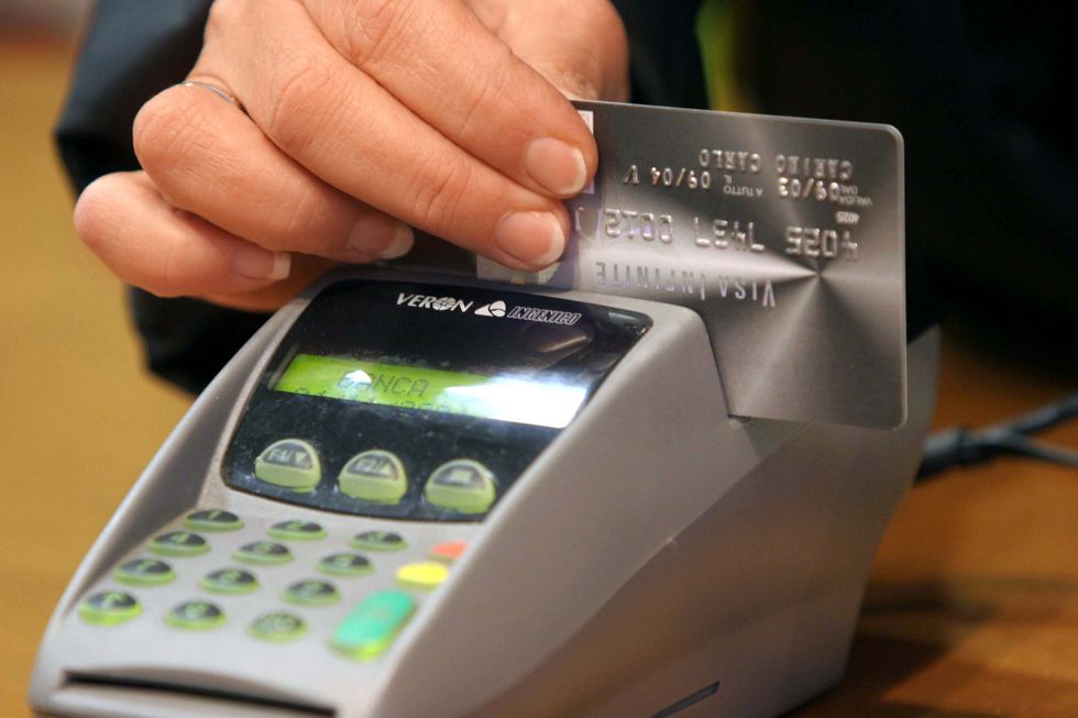 Professionisti: tutto quello che c’è da sapere per pagare con il bancomat
