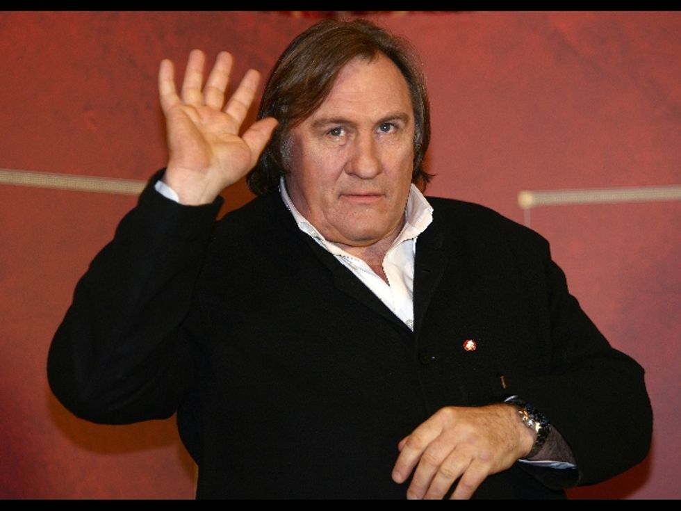 Davanti e dietro Depardieu, una fila di esiliati per tasse