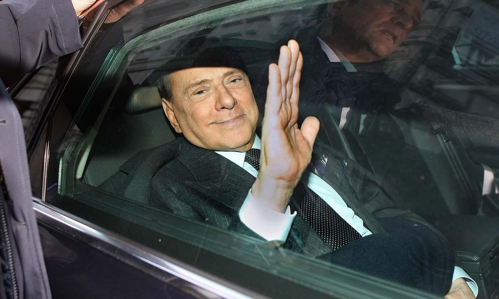 Agrama, Berlusconi e un dubbio