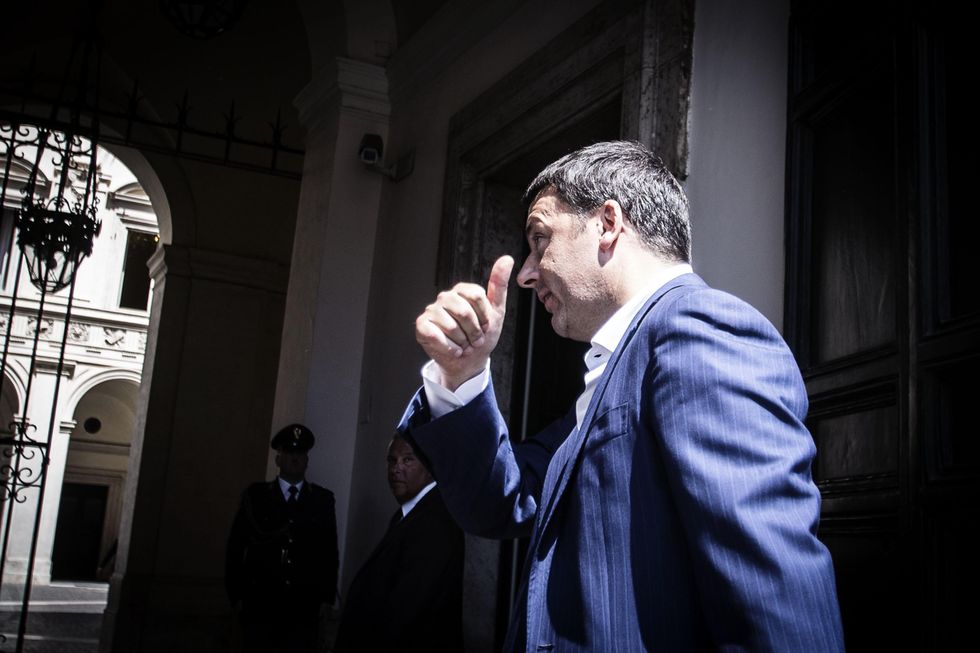 Renzi sotto accusa sulla pubblica amministrazione