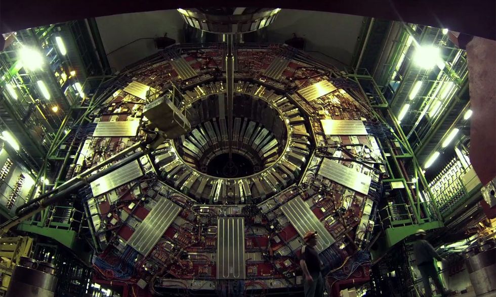 Il senso della bellezza - Arte e scienza al CERN: estratto del film