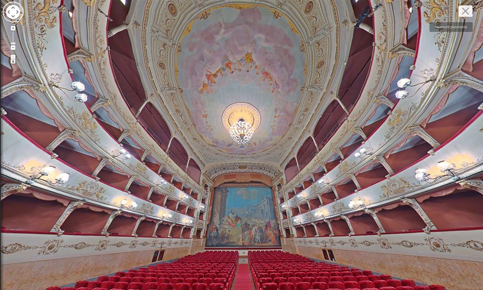 Google Street View nel Teatro della Pergola a Firenze