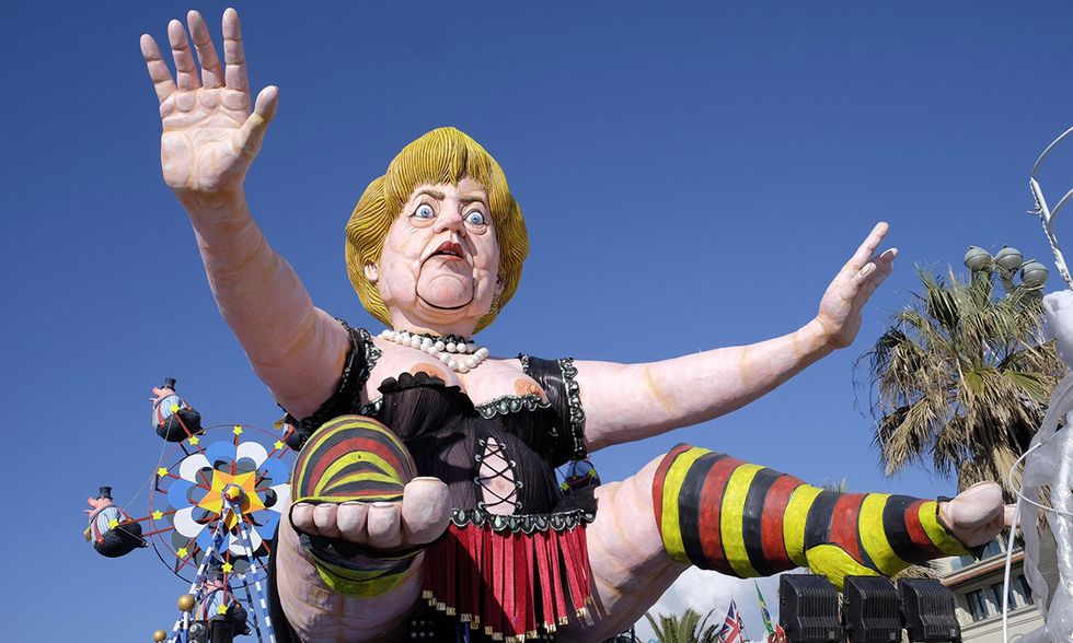 Carnevale di Viareggio, la satira in cartapesta