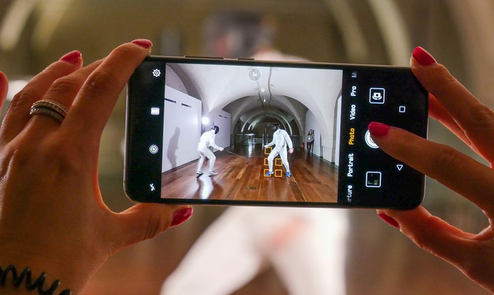 Apple, Huawei, OnePlus, LG, Google: lo smartphone con la fotocamera migliore?