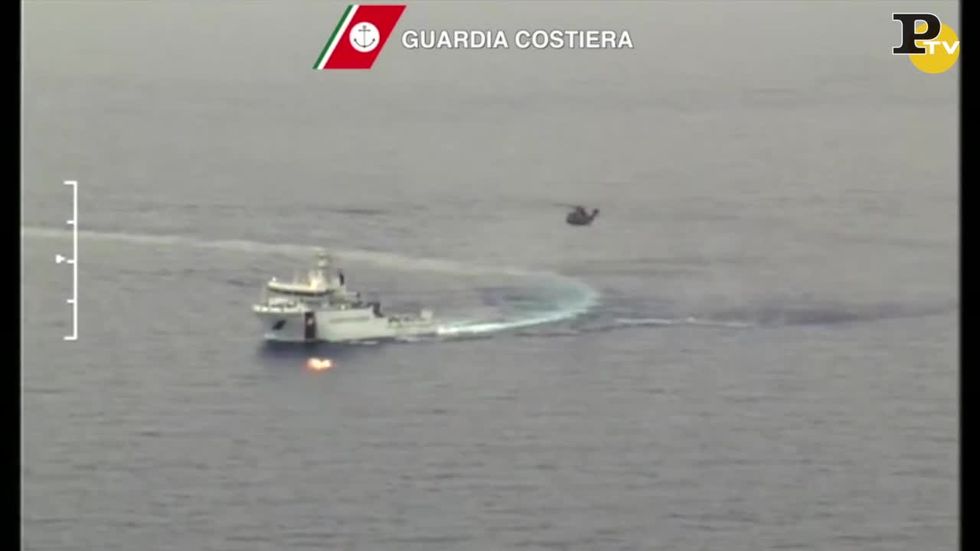 Naufragio nel canale di Sicilia: i soccorsi della Guardia Costiera