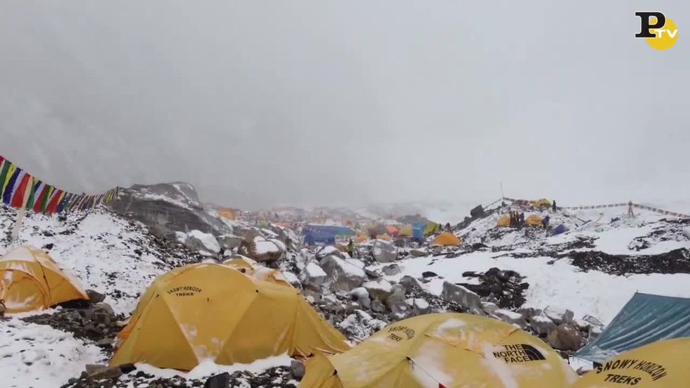 Terremoto Nepal: valanga sull'Everest