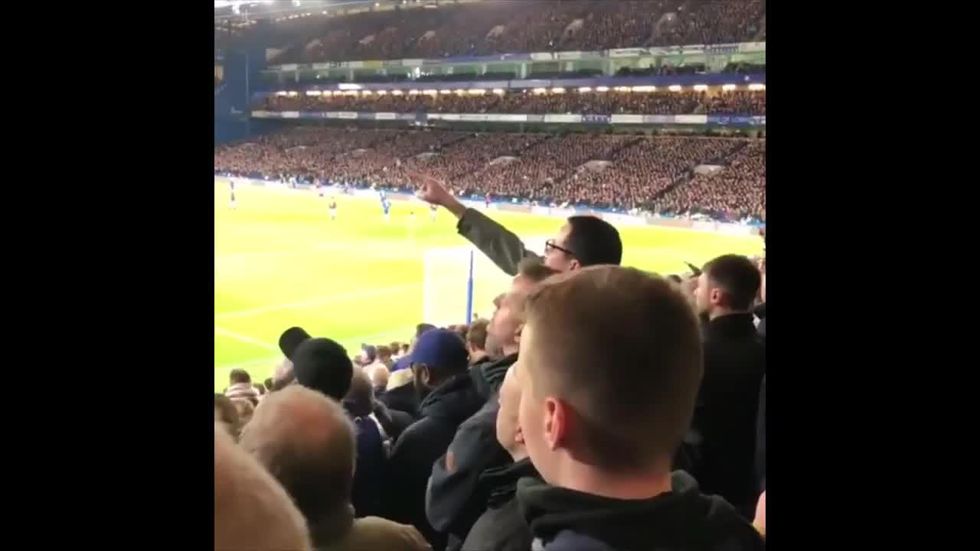Il coro dei tifosi del Chelsea contro Sarri I VIDEO