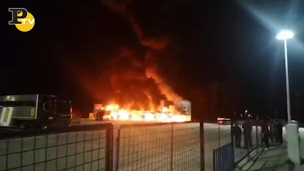 Incendio a Jerez de la Frontera, a fuoco il box MotoE