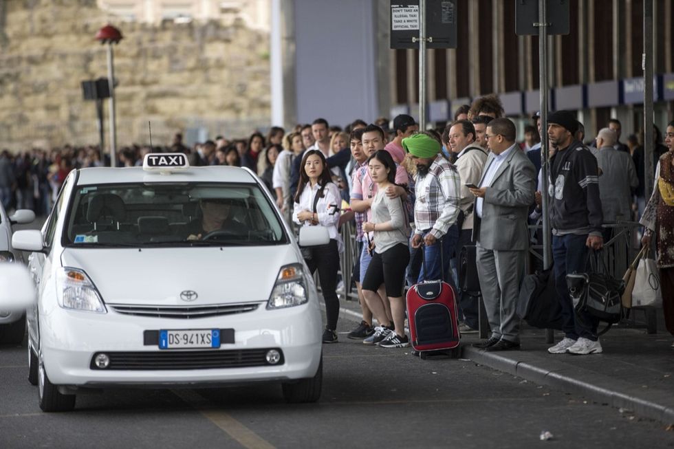 Uberpop: il tribunale di Milano conferma il blocco