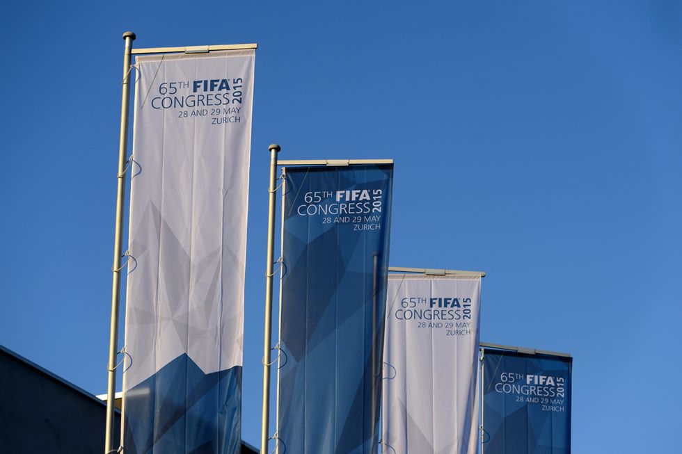 Scandalo Fifa: perché l'indagine poteva solo partire dagli Usa