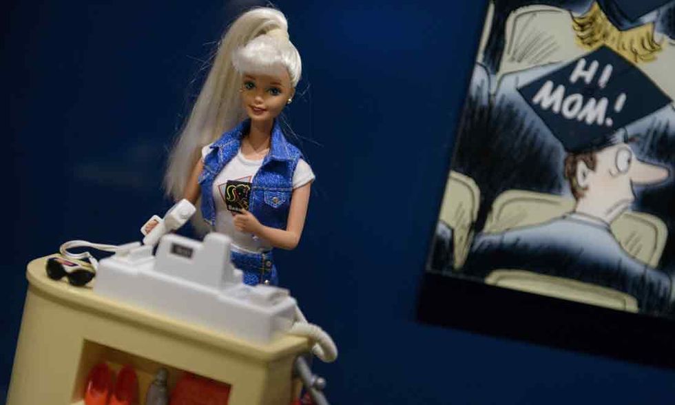 Iran, attacco alle bambole della Barbie