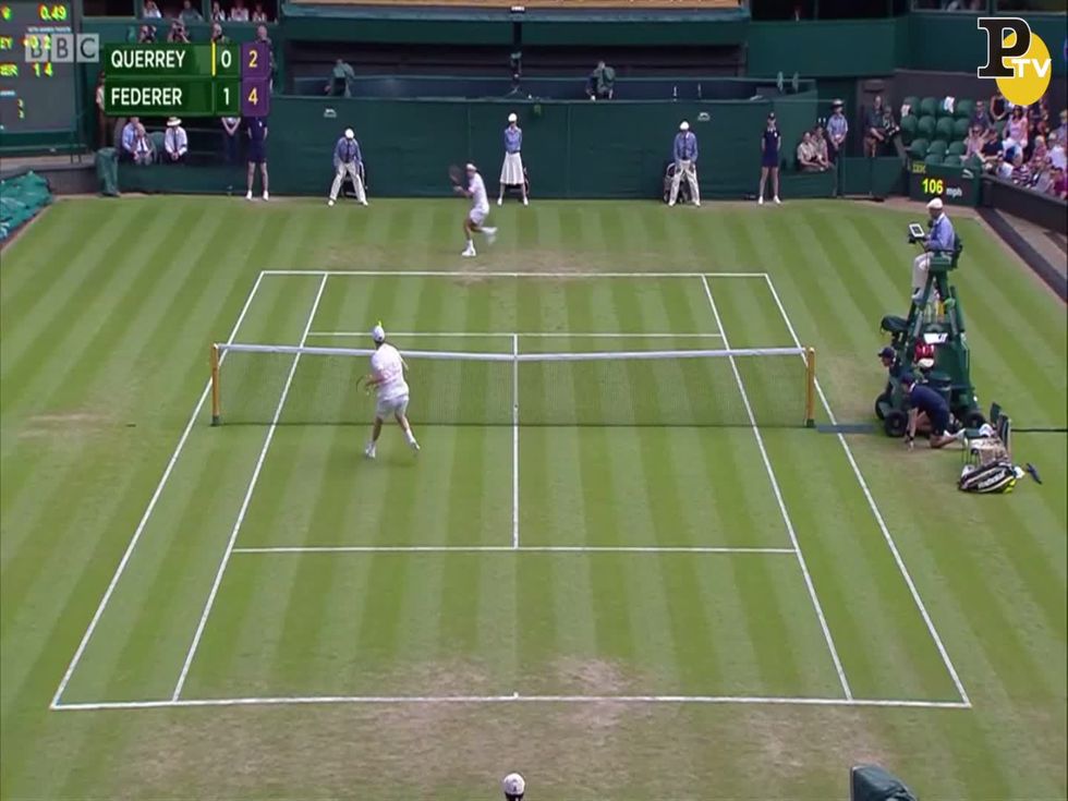 Federer e l'incredibile pallonetto a Wimbledon contro Querrey
