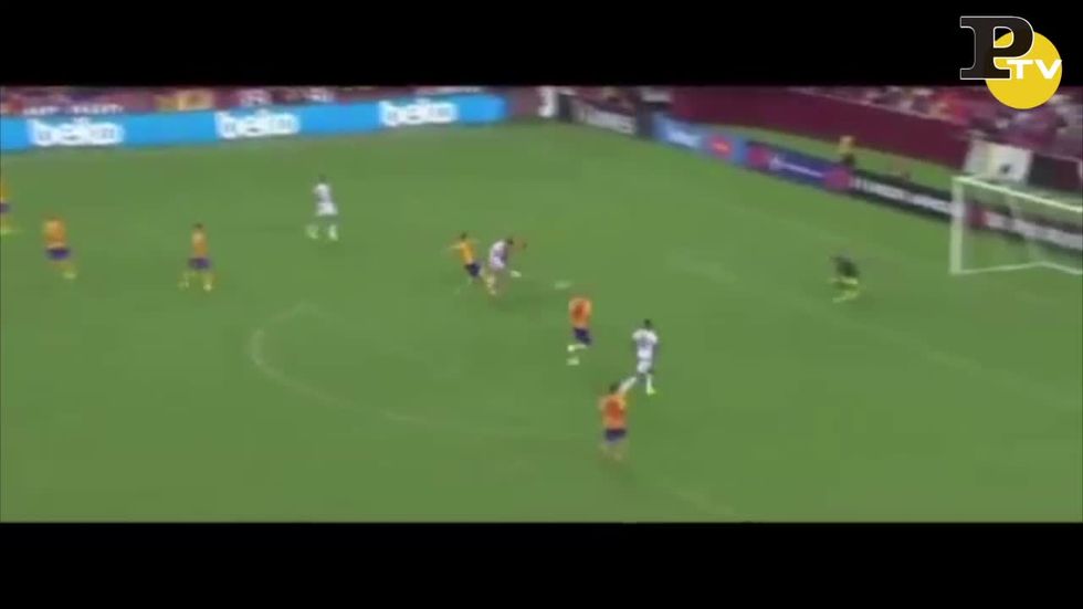 Il gol capolavoro di Hazard contro il Barcellona
