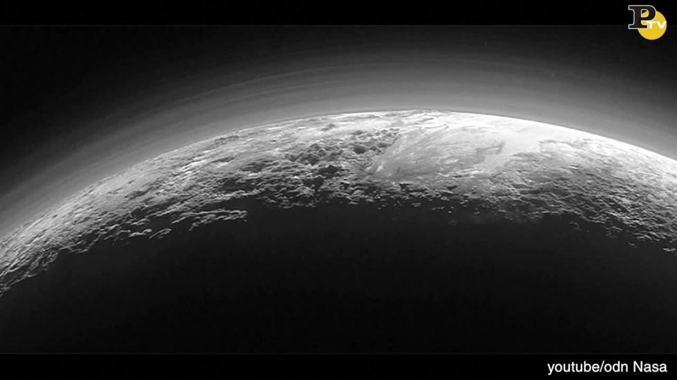 Montagne e pianure di ghiaccio su Plutone