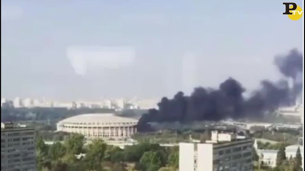 Mosca: stadio Lužniki in fiamme