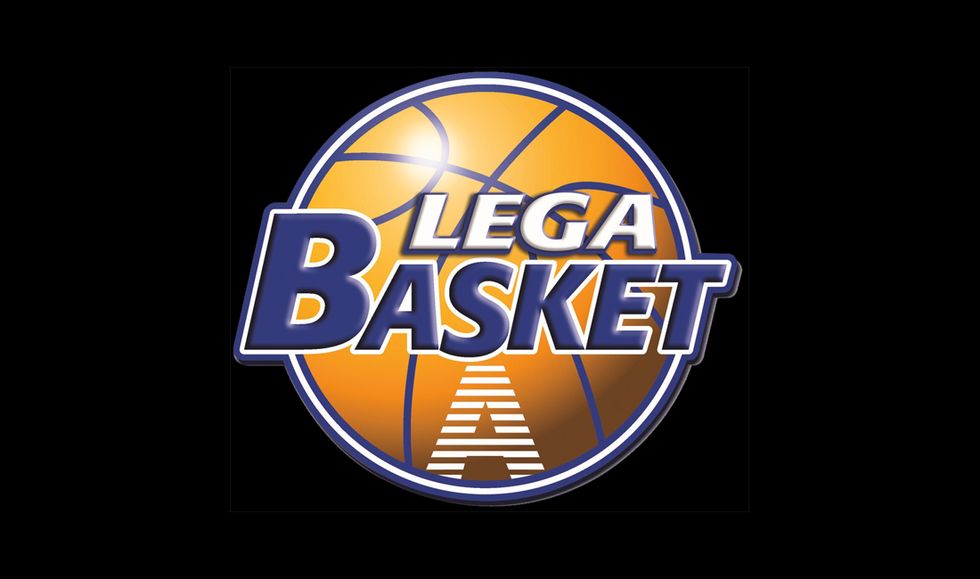Basket: nel derby l'EA7 si presenta al Campionato, Varese dominata