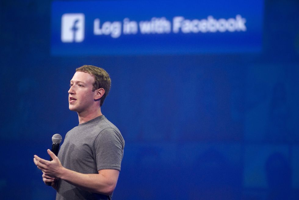 Facebook vuole schiacciare Snapchat (prima che diventi troppo grande)